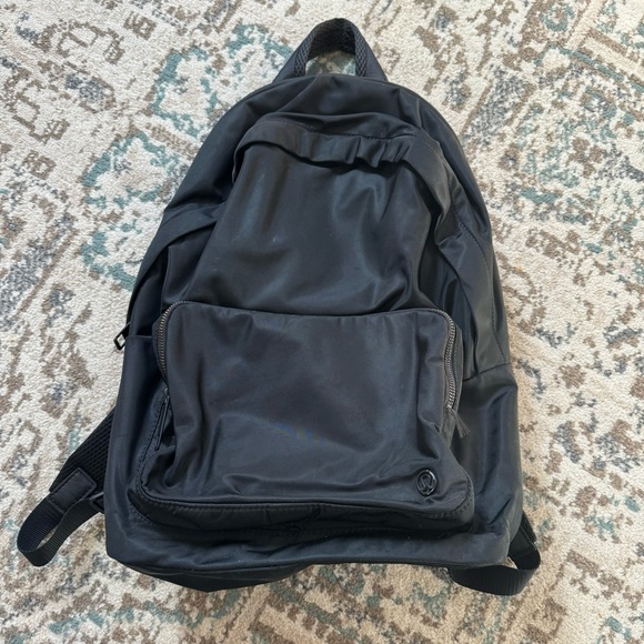 lululemon athletica Handbags - Lululemon Everywhere Backpack in Black